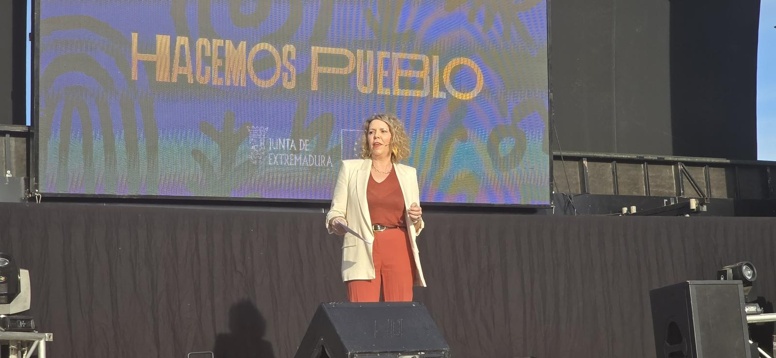 La directora general de Fondos Europeos destaca en Malpartida de Plasencia cómo Europa impulsa oportunidades para Extremadura