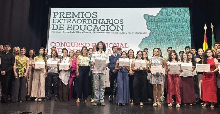 Educación reconoce a 65 alumnos en los Premios Extraordinarios y de Ortografía