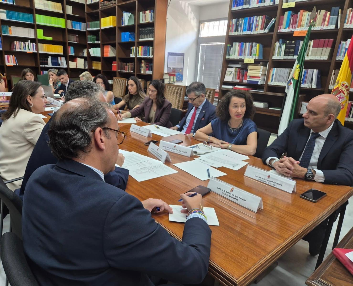 La Junta de Extremadura impulsa una campaña informativa para dar a conocer los recursos de atención a las víctimas de violencia sexual