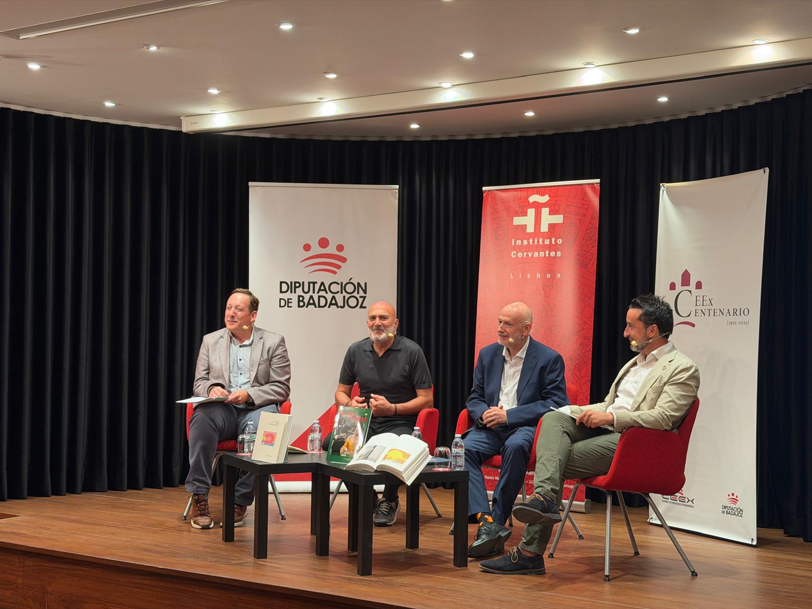 La Revista de Estudios Extremeños presenta en Lisboa su número monográfico dedicado a los vínculos culturales entre Extremadura y Portugal