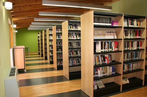 La Diputación de Badajoz destina 150.000 euros a reforzar los fondos de las bibliotecas municipales y agencias de lectura de la provincia
